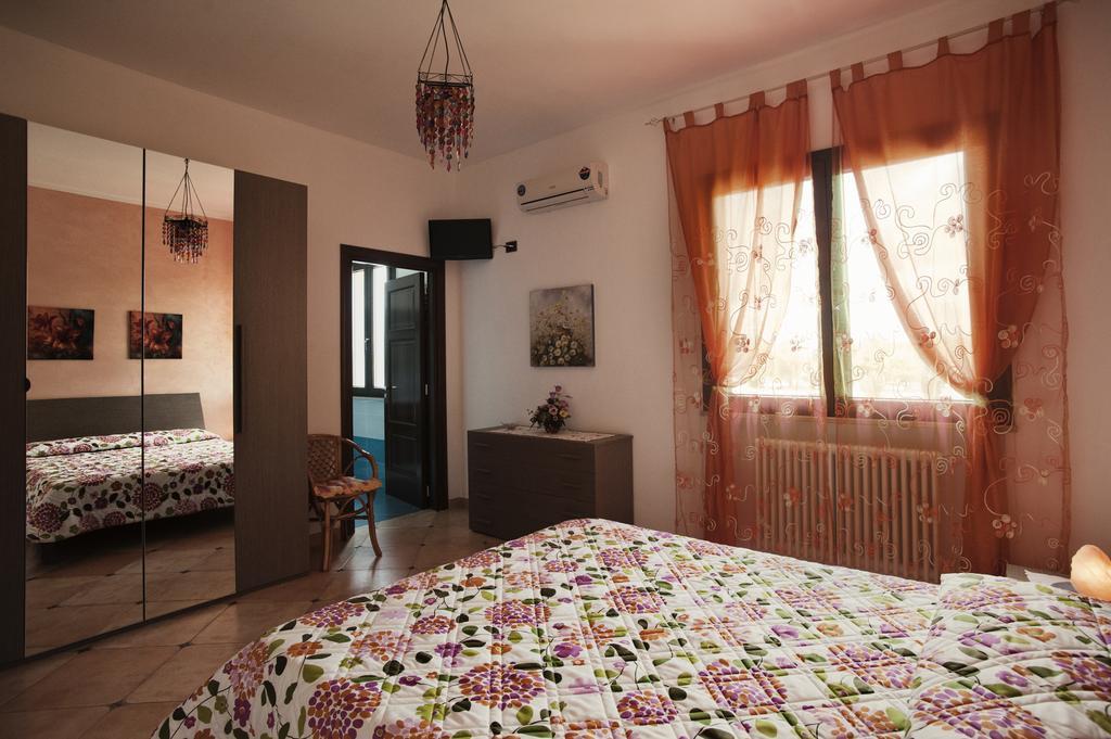 Brezza Di Mare Bed and Breakfast Vignacastrisi Kamer foto